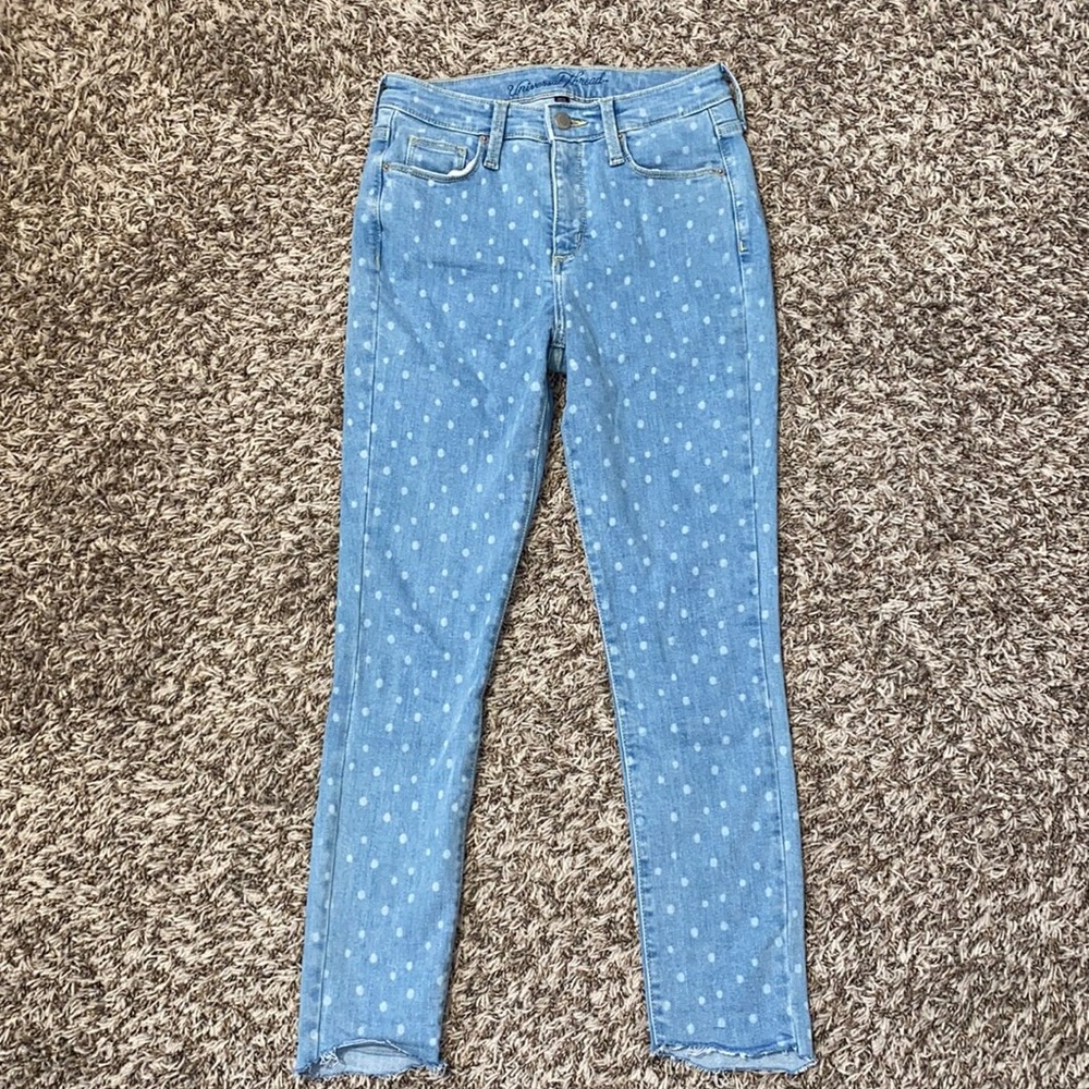 Universal Thread Jeans